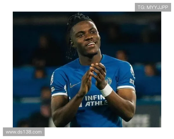 好久不见切尔西拉维亚重返训练 好久不见切尔西拉维亚重返训练