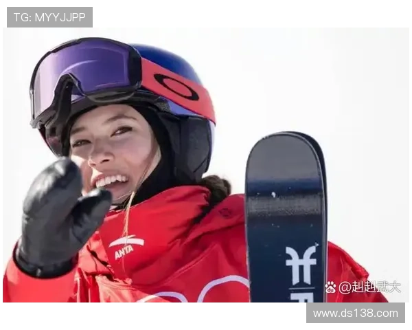 谷爱凌笑对摔倒逆袭决赛勇冲金