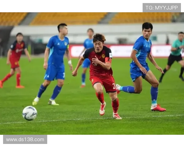 逯文涛孔荫权助贵阳险胜青年星 逯文涛孔荫权助贵阳险胜青年星